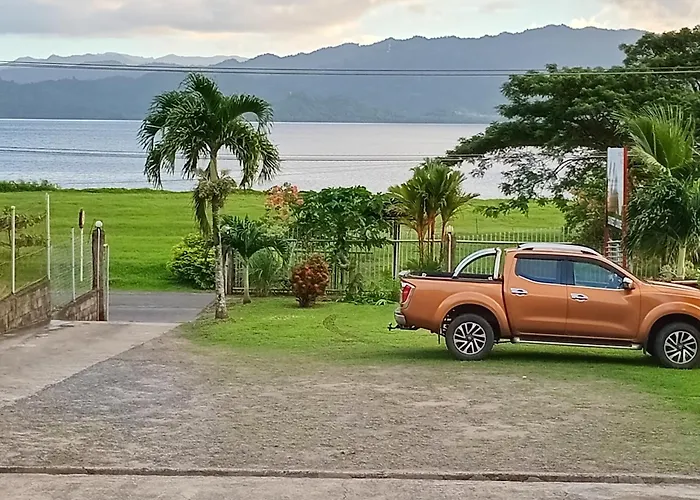 Sunset Lodge