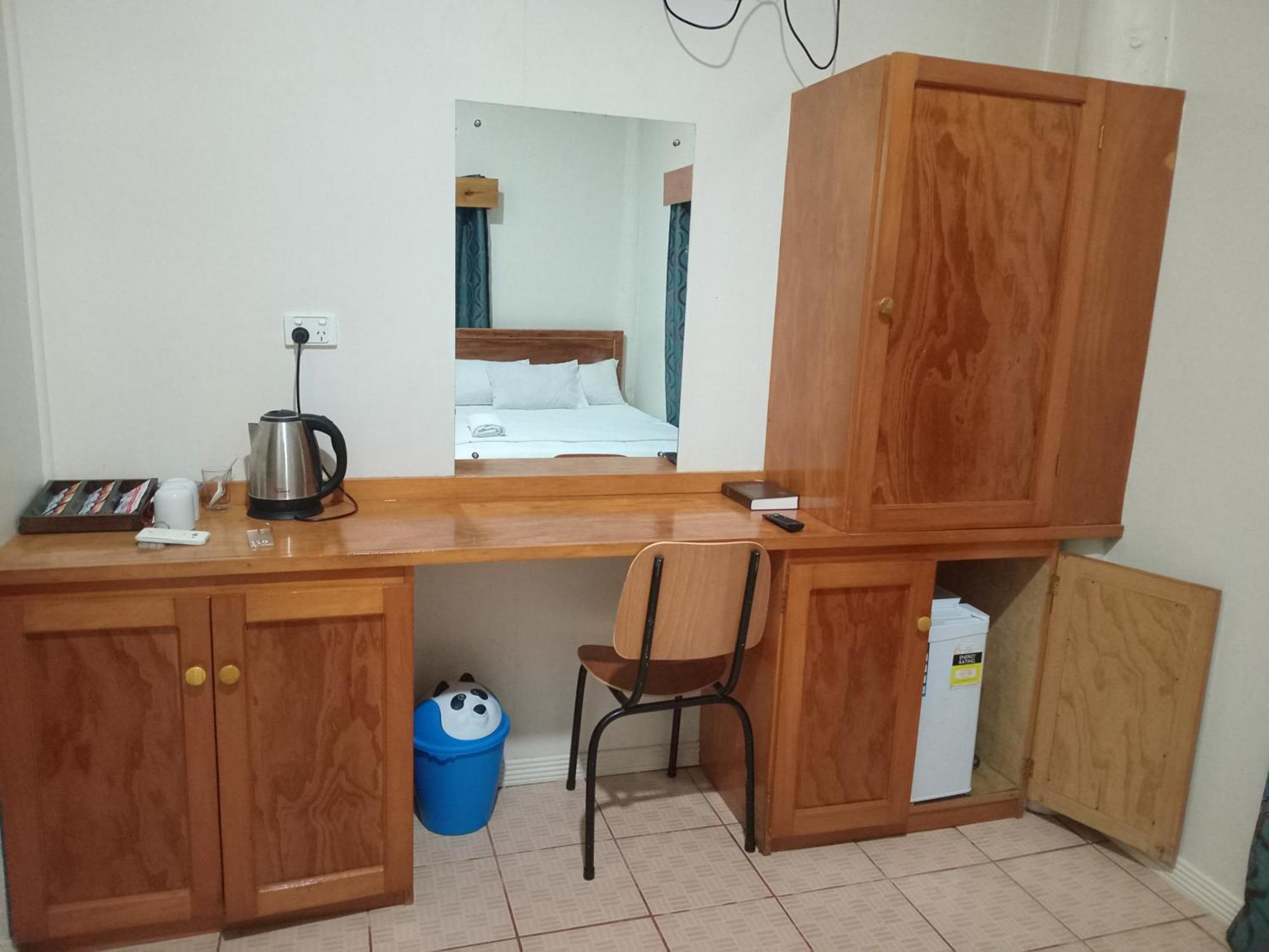 Sunset Lodge Savusavu